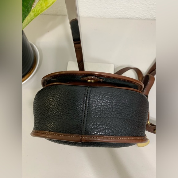 💕👜Vintage Dooney & Bourke Crossbody - Picture 10 of 12